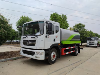 杭州用戶喜提12方灑水車，澆花、澆樹、綠化噴灑功能全